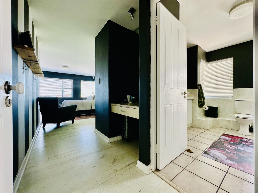 4 Bedroom Property for Sale in Vermont Western Cape